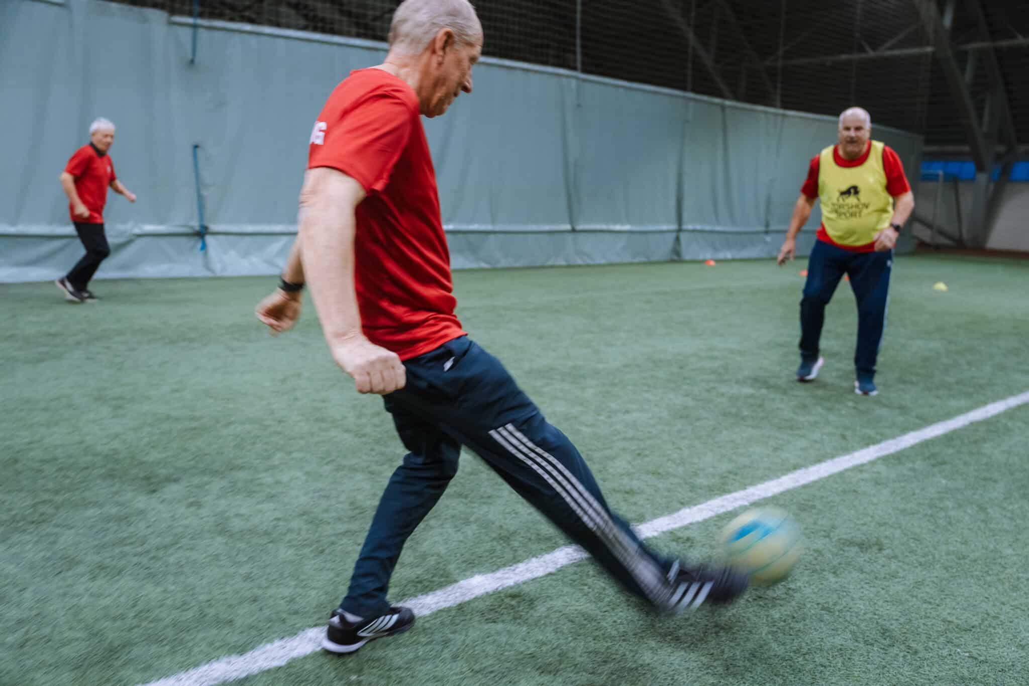 Gåfotball for personer med demens