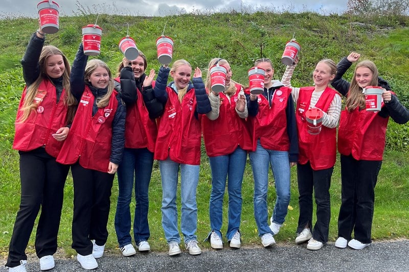 Elever som bøssebærere
